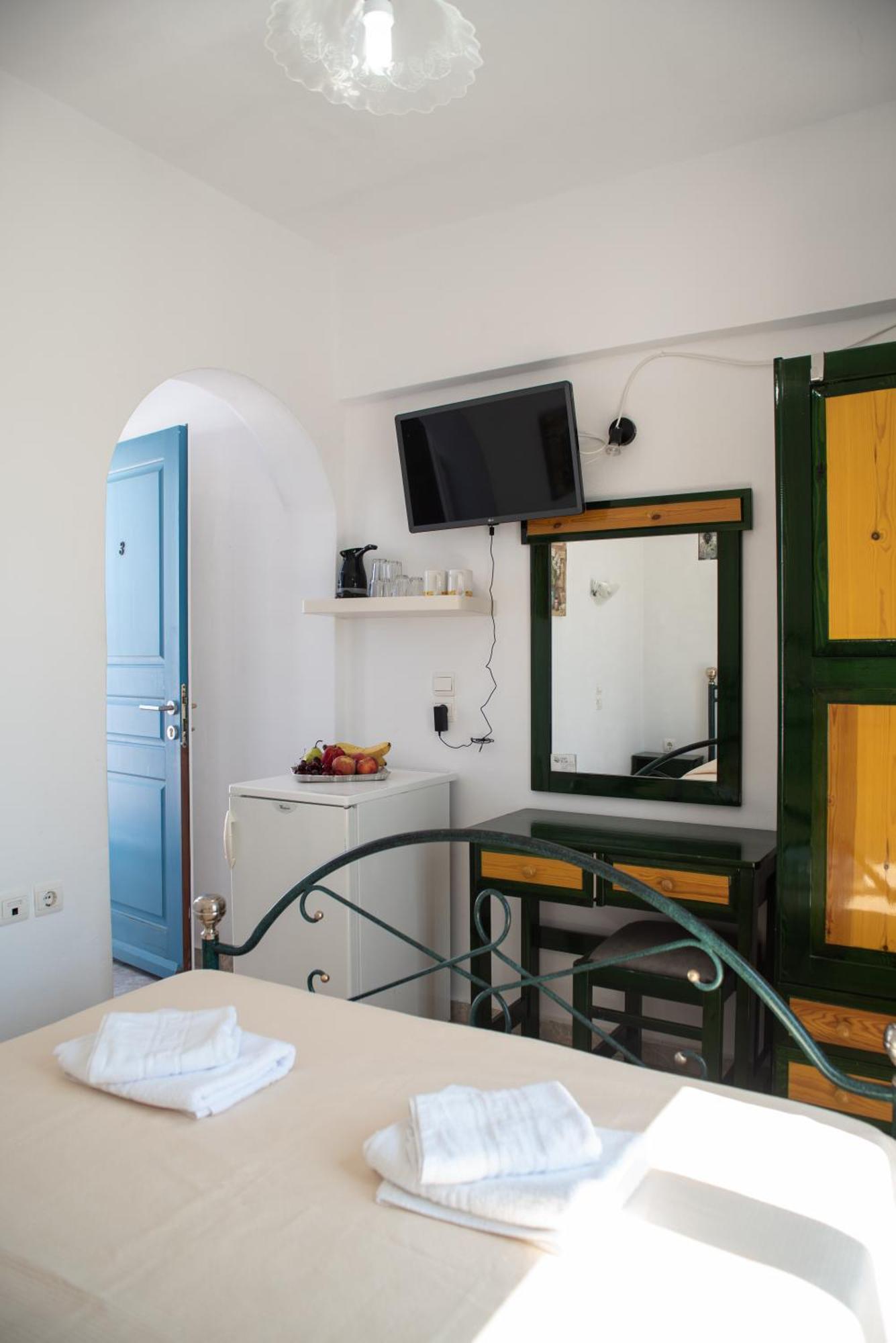 Deep Blue Aparthotel Agios Prokopios  Bagian luar foto