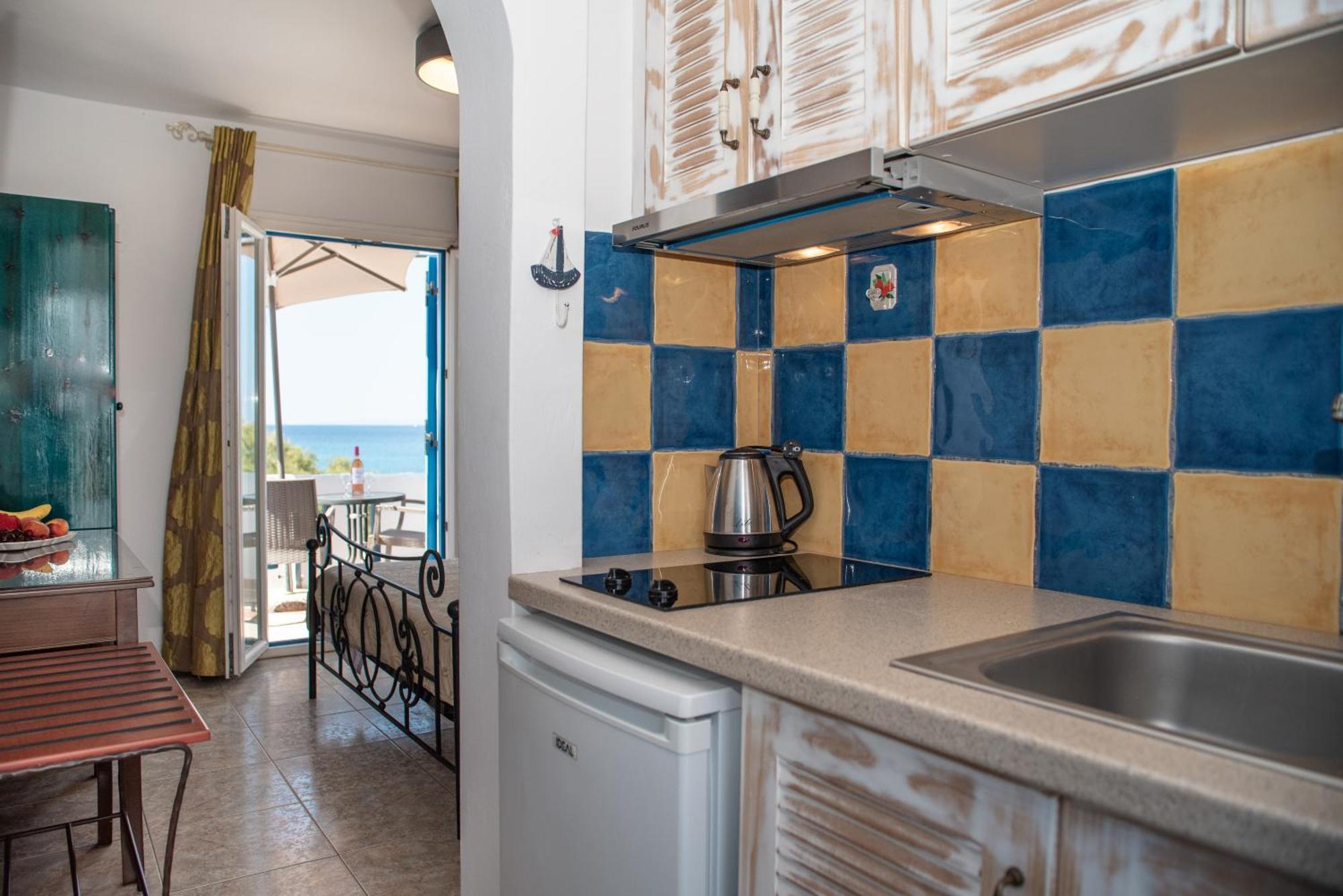 Deep Blue Aparthotel Agios Prokopios  Bagian luar foto
